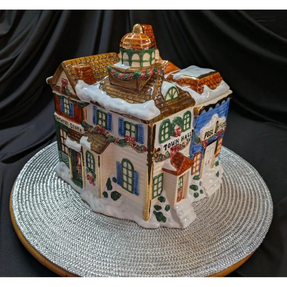 Vintage 2001 Charter Club Winter Garland Ceramic Cookie Jar Christmas Village